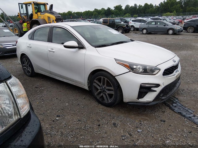 Salvage Kia Forte Image