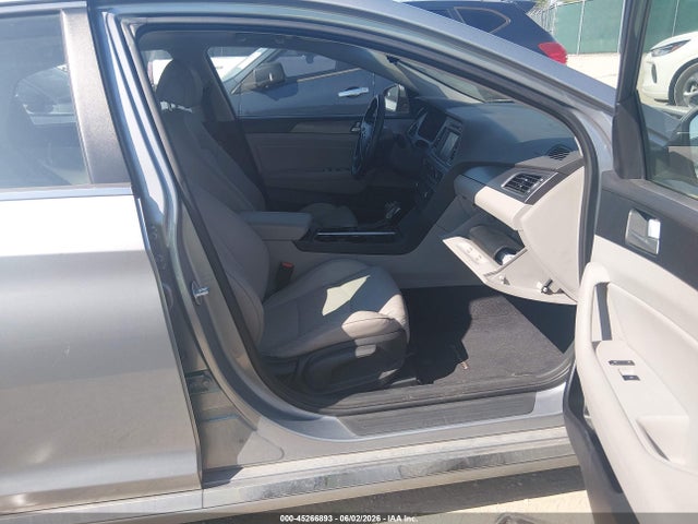 Hyundai SONATA Sport