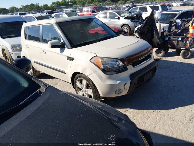 Salvage Kia Soul Image
