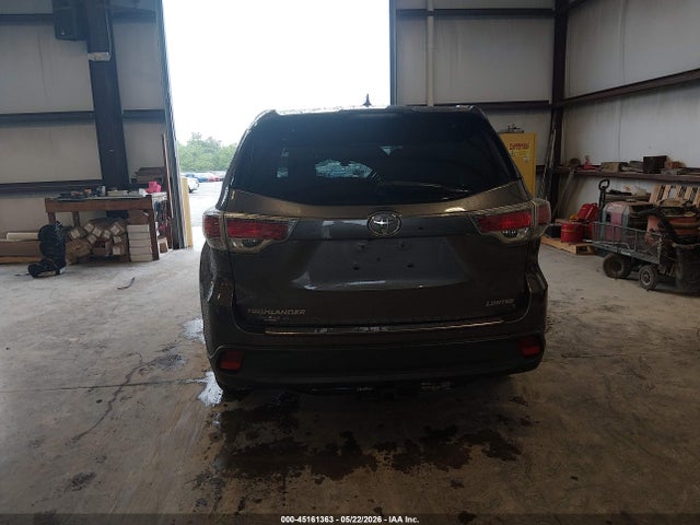 Toyota Highlander Limited V6