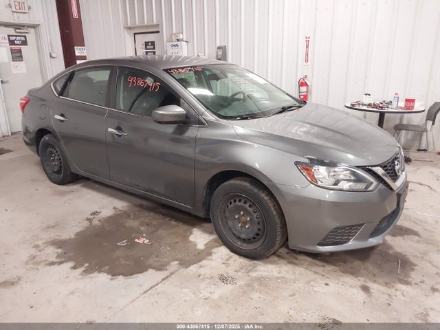 Salvage Nissan Sentra Image
