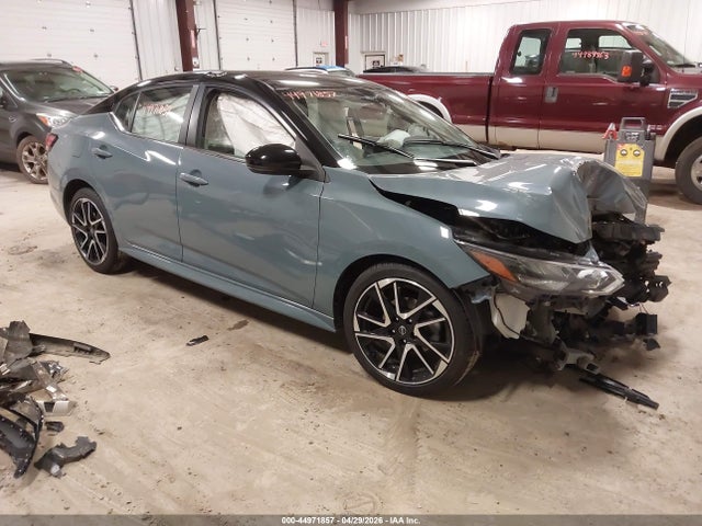 Salvage Nissan Sentra Image