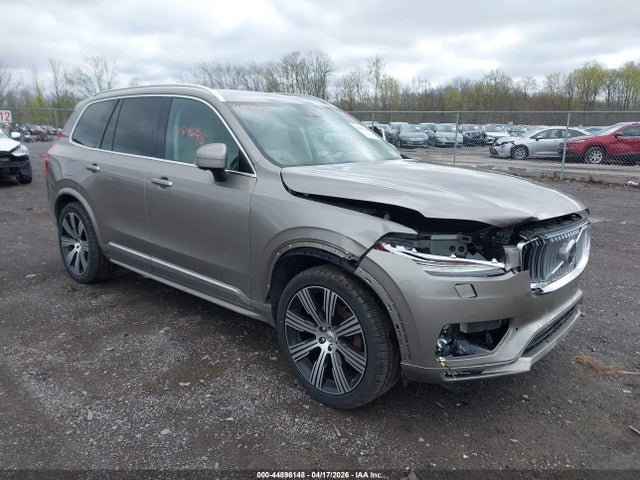 Salvage Volvo XC90 Image