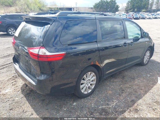 Toyota Sienna Le 7 Passenger