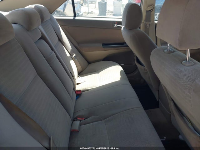 Toyota Camry Le