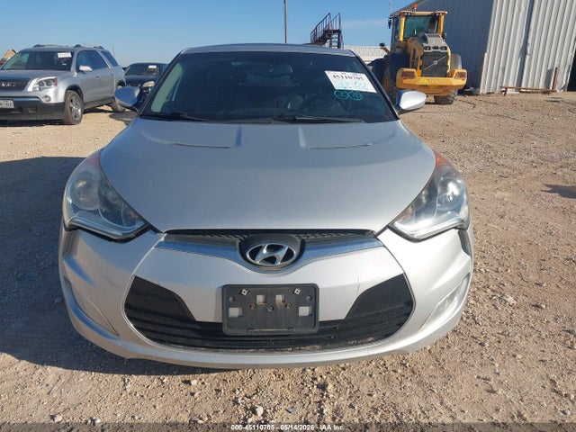 Hyundai VELOSTER