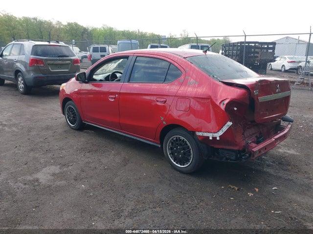 Mitsubishi Mirage Es