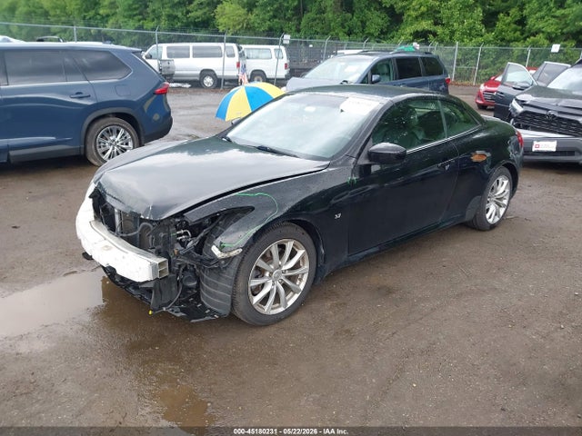 INFINITI Q60