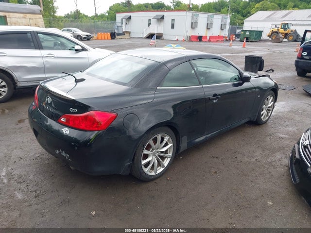 INFINITI Q60