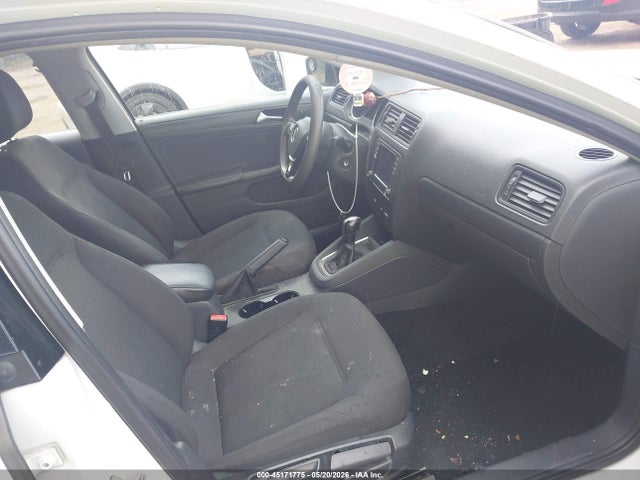 Volkswagen Jetta 1.4t S