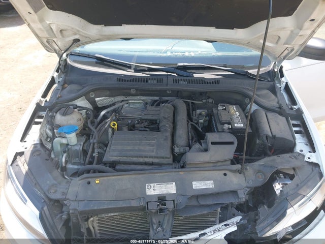 Volkswagen Jetta 1.4t S