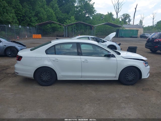 Volkswagen Jetta 1.4t S