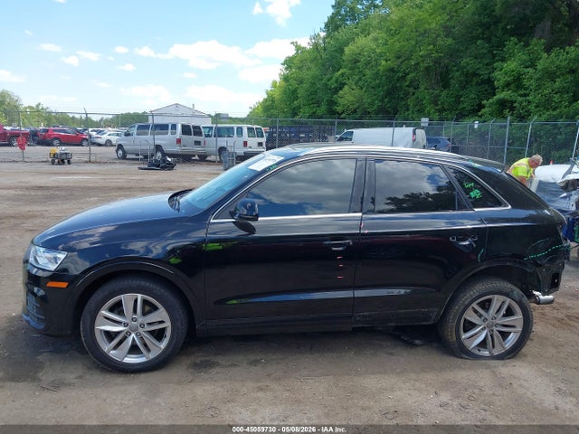 Audi Q3 2.0t Premium Plus