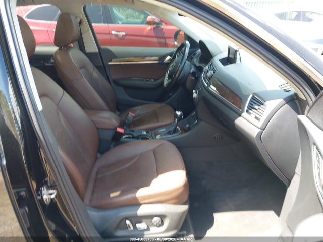 Audi Q3 2.0t Premium Plus