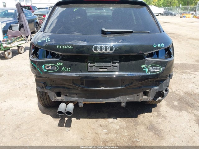Audi Q3 2.0t Premium Plus