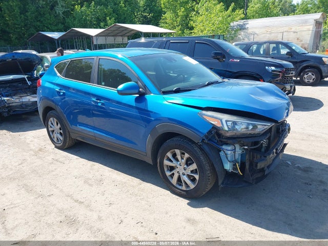 Salvage Hyundai TUCSON Image