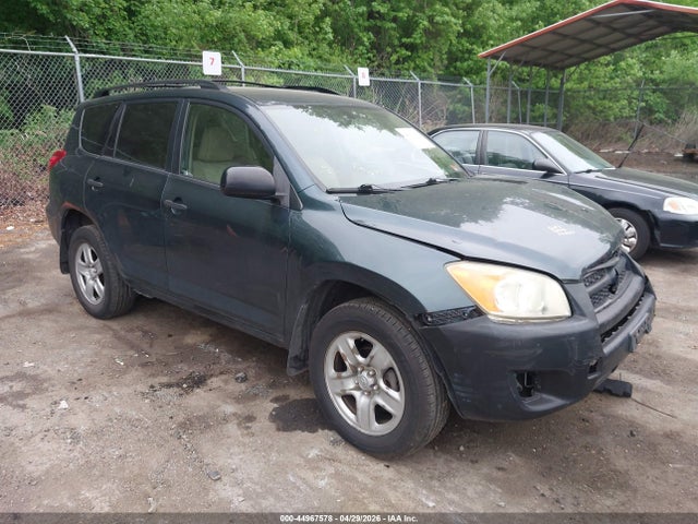 Salvage Toyota RAV4 Image