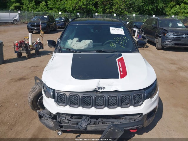 Jeep Compass Trailhawk 4x4