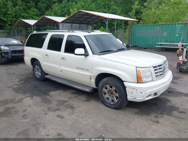 Salvage Cadillac Escalade Image