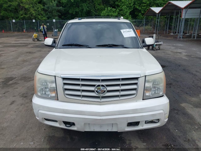 Cadillac Escalade Standard