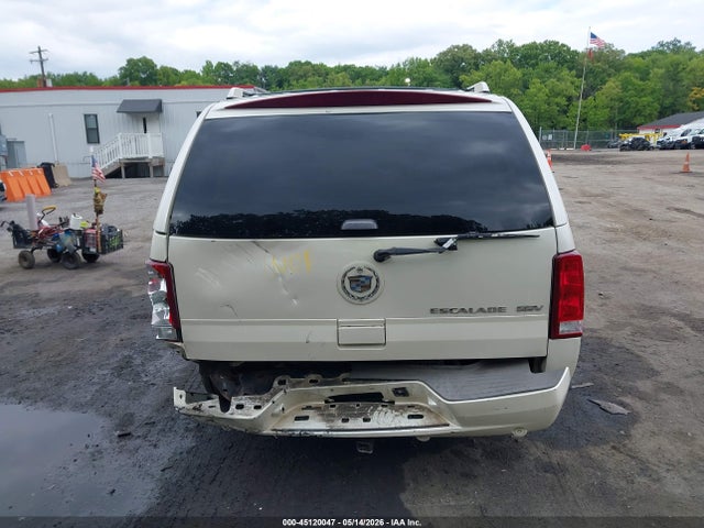 Cadillac Escalade Standard