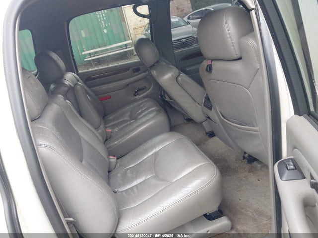 Cadillac Escalade Standard