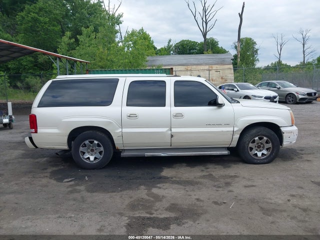Cadillac Escalade Standard