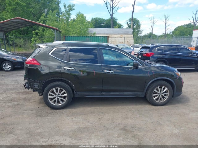 Nissan Rogue Sv