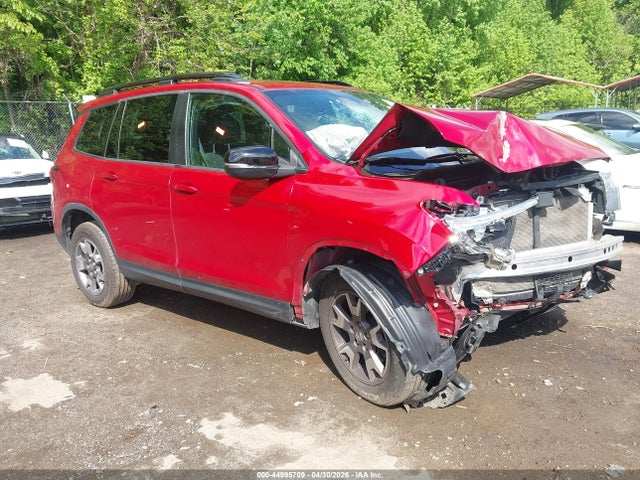 Salvage Honda Passport Image