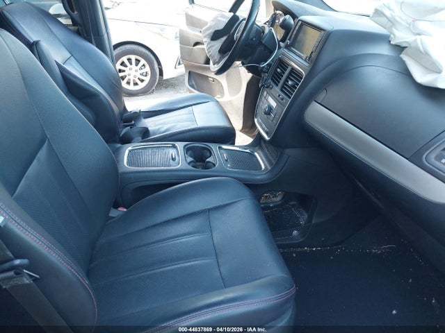Dodge Grand Caravan Gt