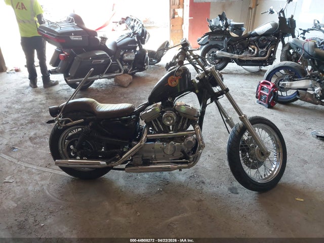 Harley-Davidson Xlh883 Deluxe