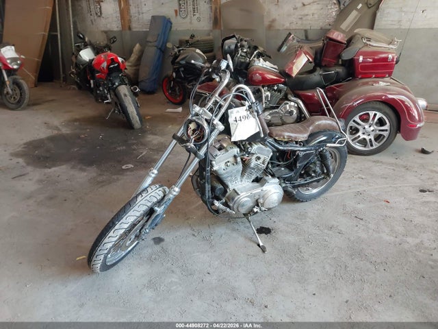 Harley-Davidson Xlh883 Deluxe
