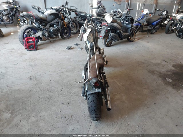 Harley-Davidson Xlh883 Deluxe