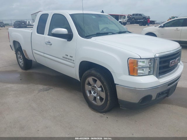 Salvage GMC Sierra 1500 Image