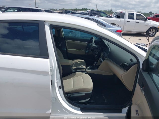 Hyundai ELANTRA Sel