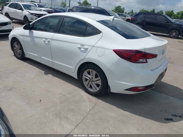 Hyundai ELANTRA Sel