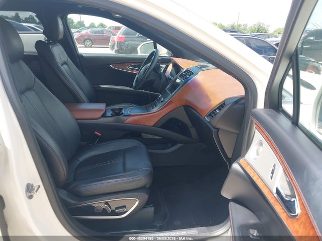 Lincoln MKX Black Label