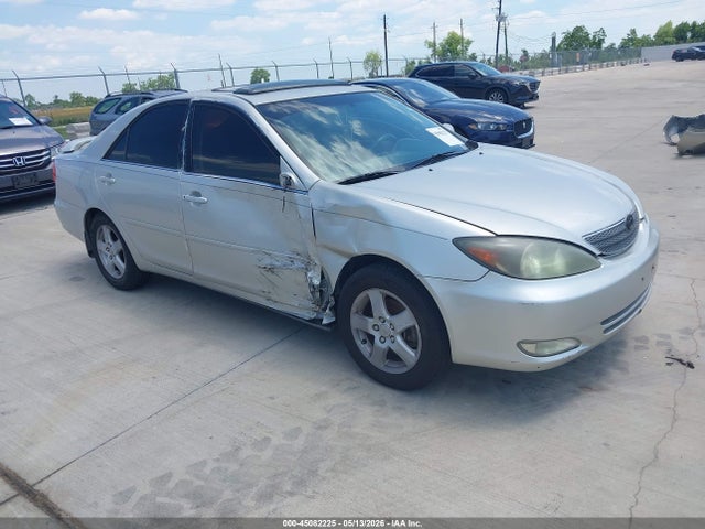 Salvage Toyota Camry Image