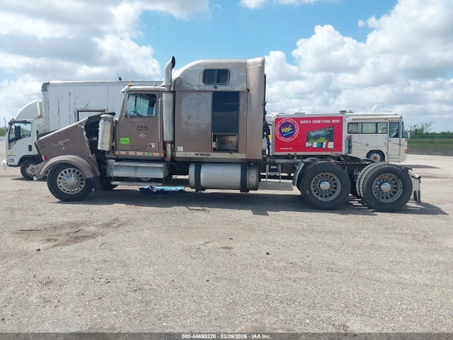 Western Star Auto Car Conventional 4900e