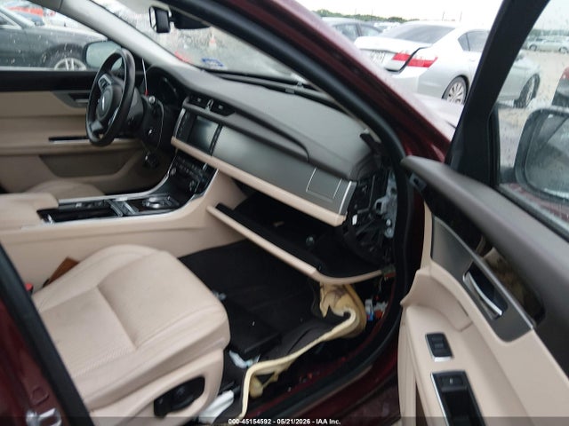 Jaguar XF 35t Prestige