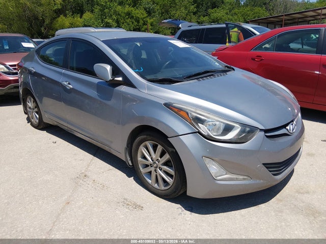 Salvage Hyundai ELANTRA Image