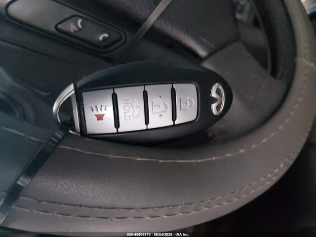 INFINITI Q40