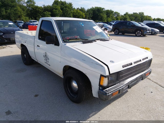 Salvage Nissan Truck Image
