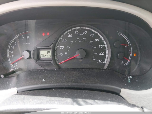 Toyota Sienna Le V6 8 Passenger