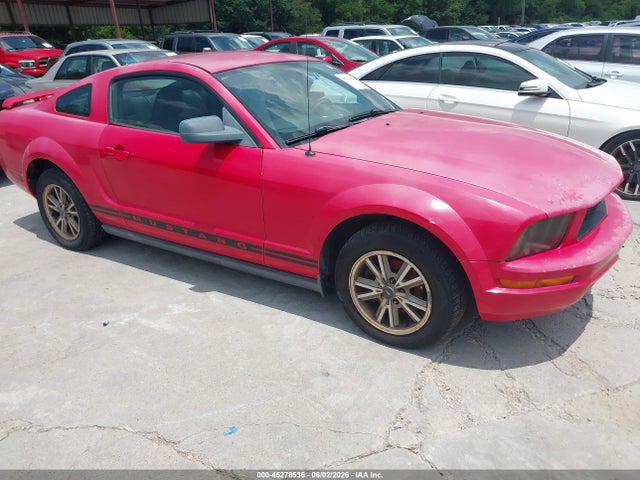 Salvage Ford Mustang Image