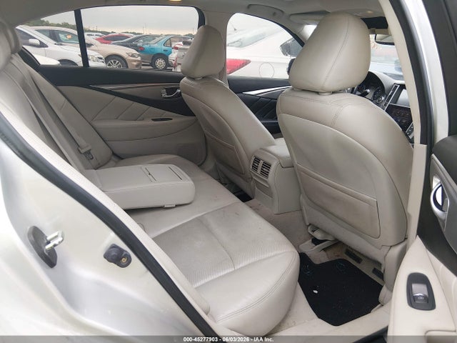 INFINITI Q50 Hybrid