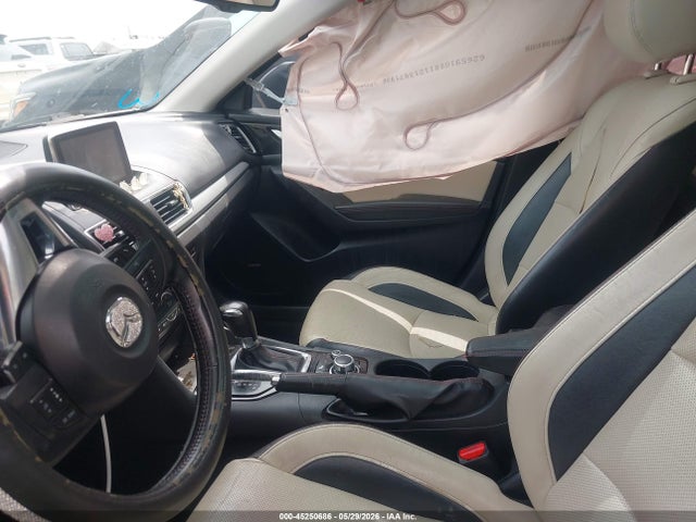 Mazda Mazda3 S Grand Touring
