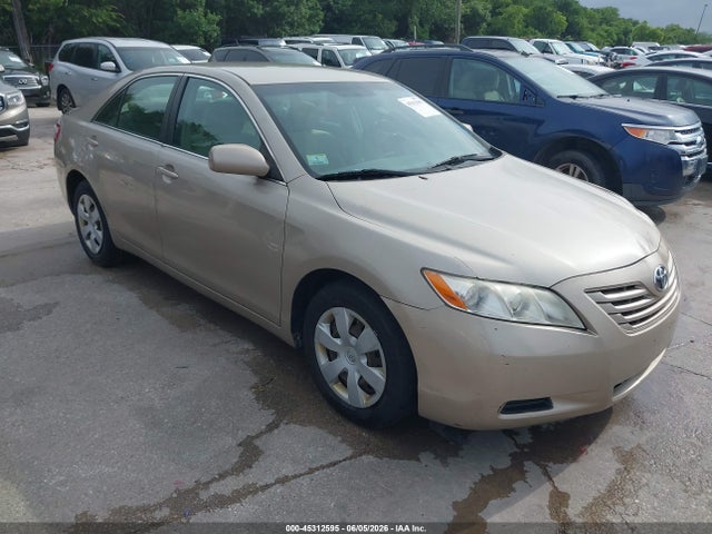 Salvage Toyota Camry Image