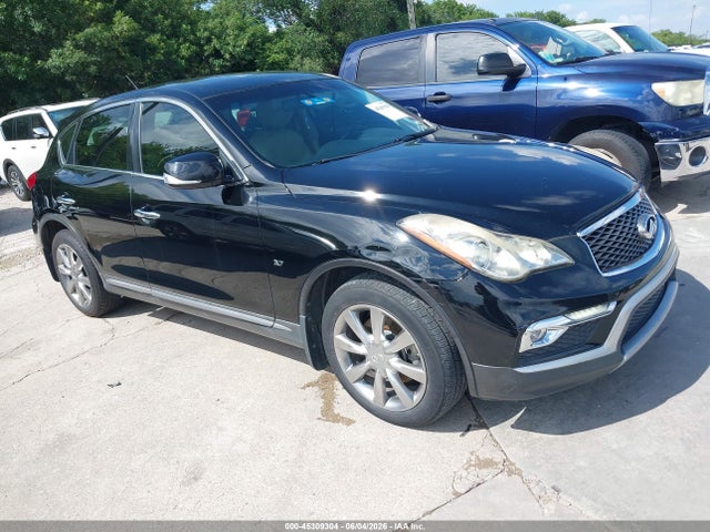 Salvage INFINITI Qx Image