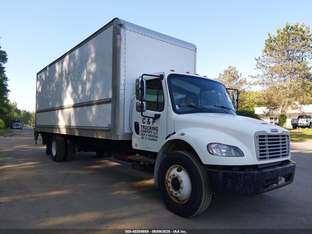 Salvage Freightliner M2 106 Image